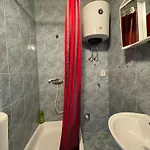 Dejan 3-free Parking Near Arena In Center, Near Bus, Train, Ferry, Airport Shuttle