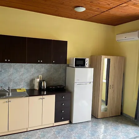 Lejlighed Dejan 3-free Parking Near Arena In Center, Near Bus, Train, Ferry, Airport Shuttle