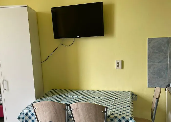 Apartmán Dejan 3-free Parking Near Arena In Center, Near Bus, Train, Ferry, Airport Shuttle