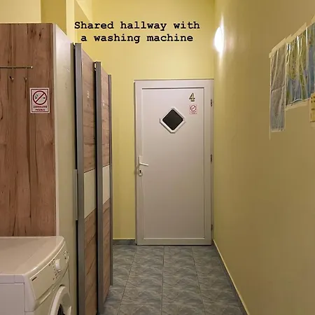 Apartment Dejan 3-free Parking Near Arena In Center, Near Bus, Train, Ferry, Airport Shuttle *