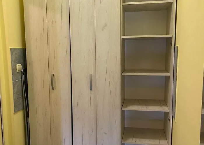 Apartment Dejan 3-free Parking Near Arena In Center, Near Bus, Train, Ferry, Airport Shuttle